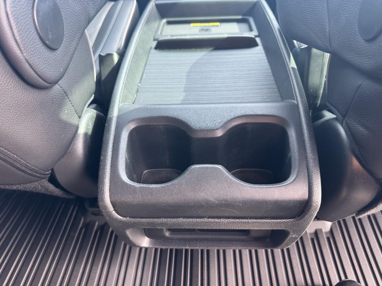 Honda Odyssey Vehicle Full-screen Gallery Image 17