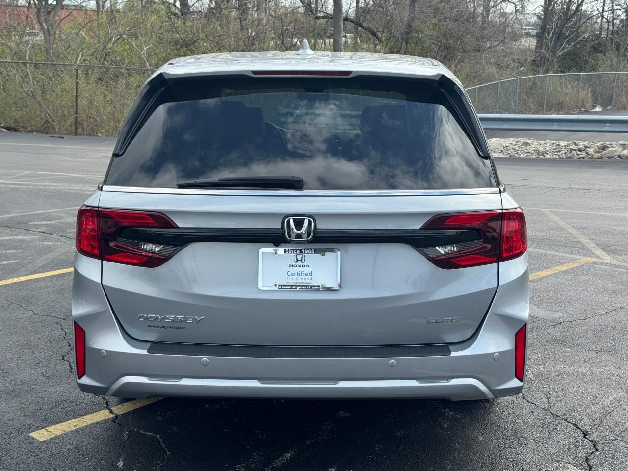 Honda Odyssey Vehicle Full-screen Gallery Image 05