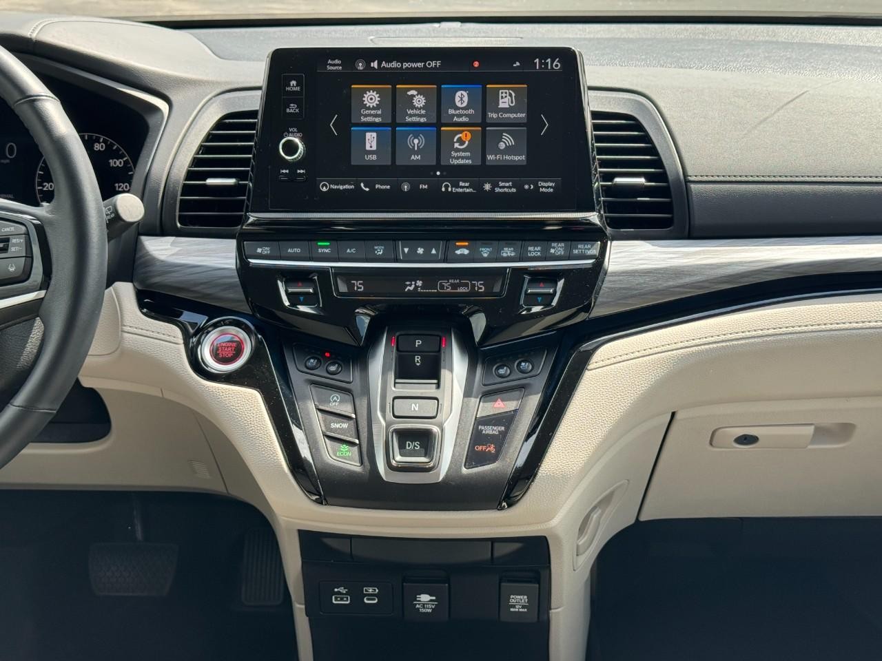 Honda Odyssey Vehicle Full-screen Gallery Image 14