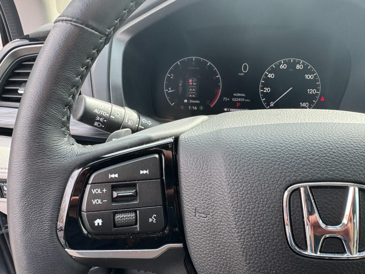 Honda Odyssey Vehicle Full-screen Gallery Image 22