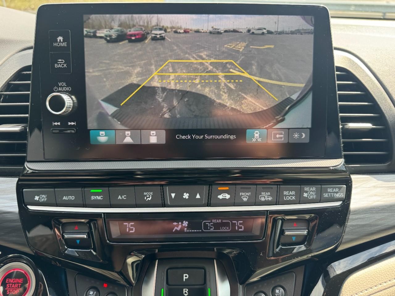 Honda Odyssey Vehicle Full-screen Gallery Image 27