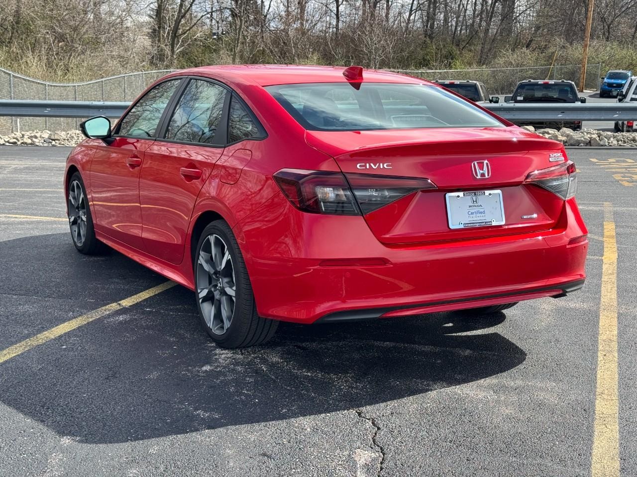 Honda Civic Sedan Hybrid Vehicle Full-screen Gallery Image 06