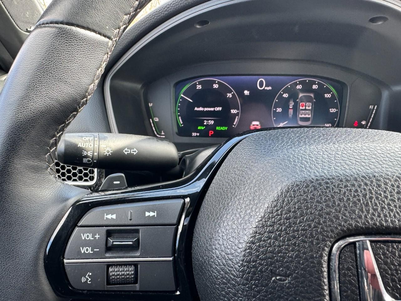 Honda Civic Sedan Hybrid Vehicle Full-screen Gallery Image 19