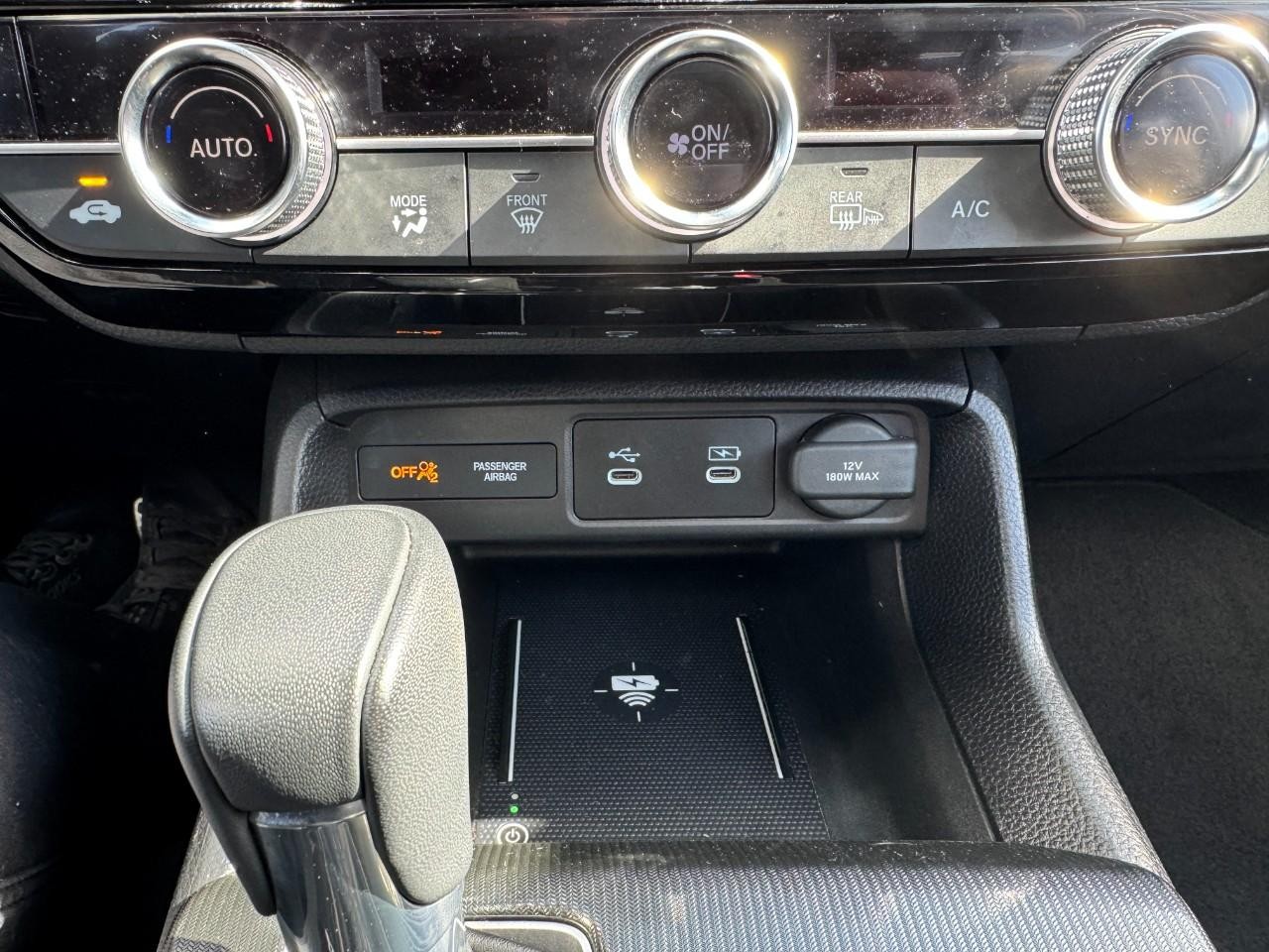 Honda Civic Sedan Hybrid Vehicle Full-screen Gallery Image 26