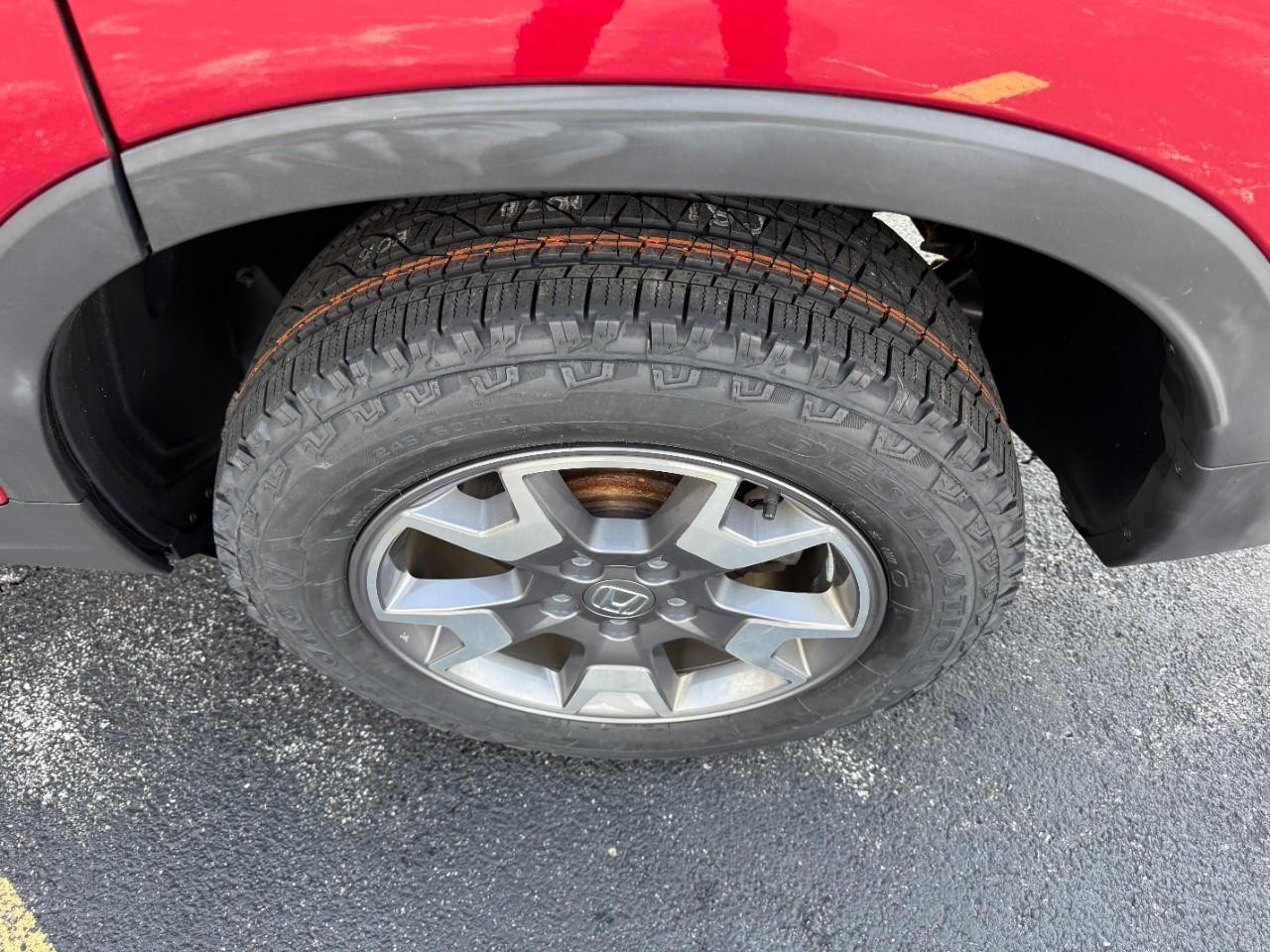 Honda Passport Vehicle Full-screen Gallery Image 07