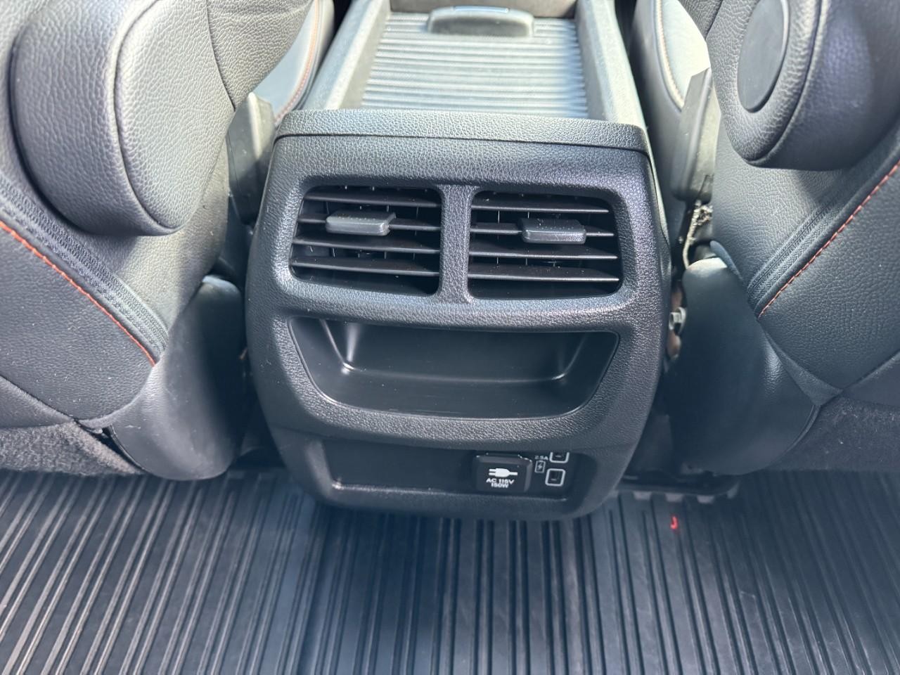 Honda Passport Vehicle Full-screen Gallery Image 16