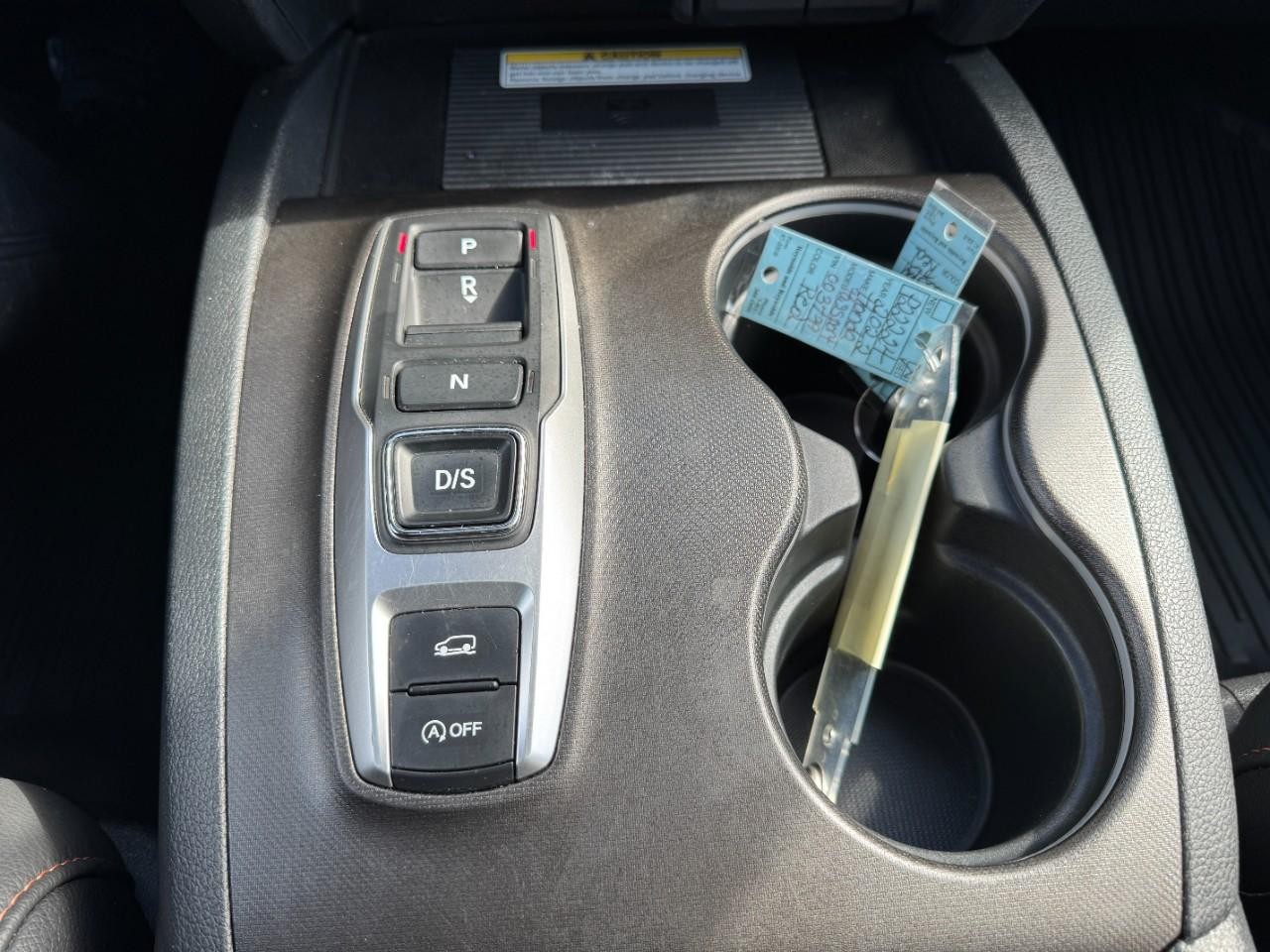 Honda Passport Vehicle Full-screen Gallery Image 25