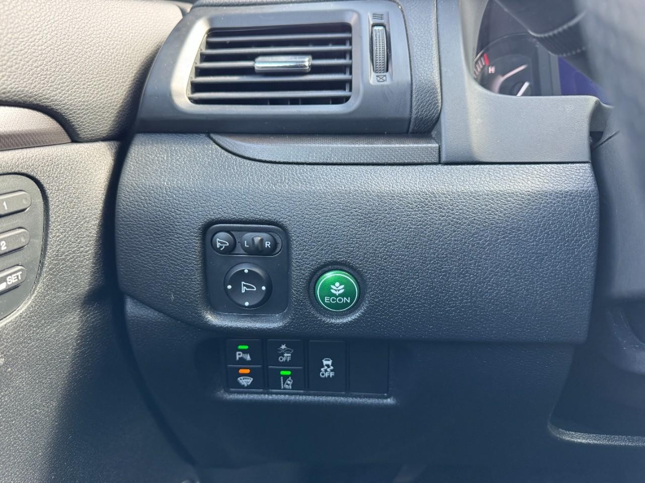 Honda Passport Vehicle Full-screen Gallery Image 26