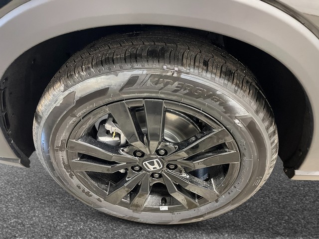 Honda HR-V Vehicle Full-screen Gallery Image 12