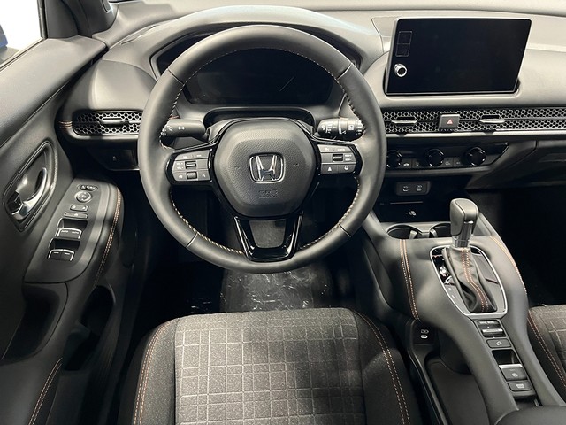 Honda HR-V Vehicle Full-screen Gallery Image 17