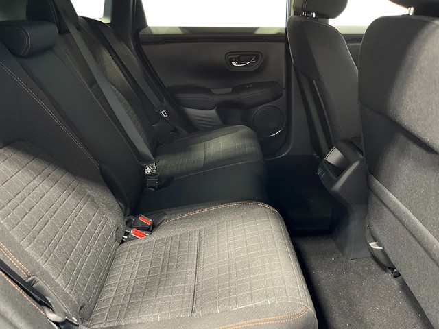 Honda HR-V Vehicle Full-screen Gallery Image 26