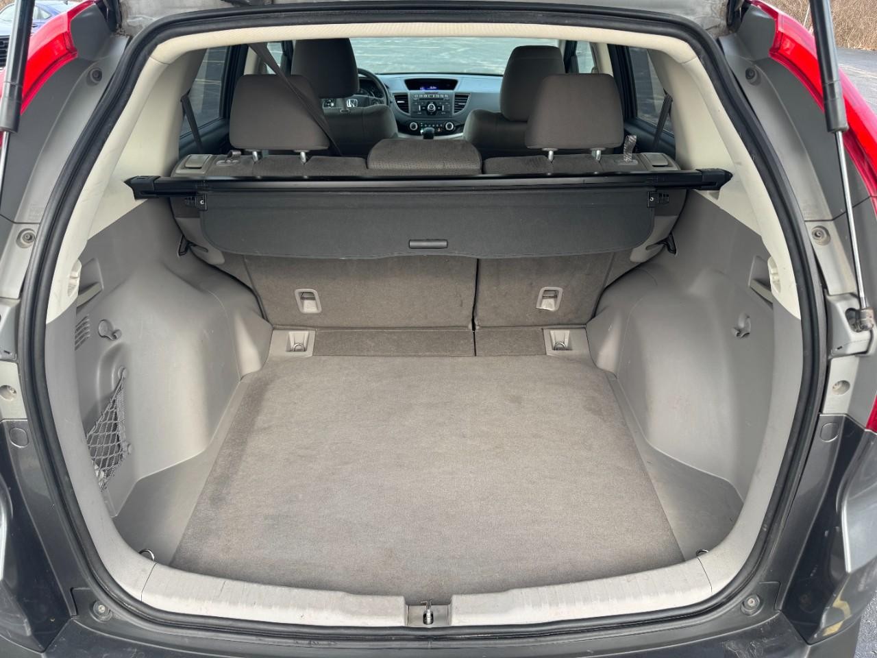 Honda CR-V Vehicle Full-screen Gallery Image 04