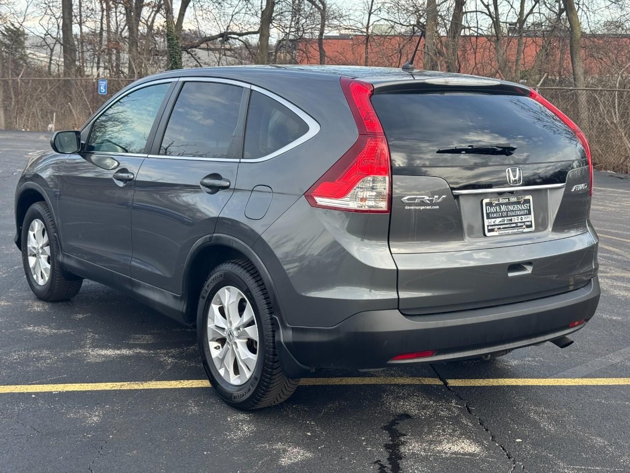 Honda CR-V Vehicle Full-screen Gallery Image 06