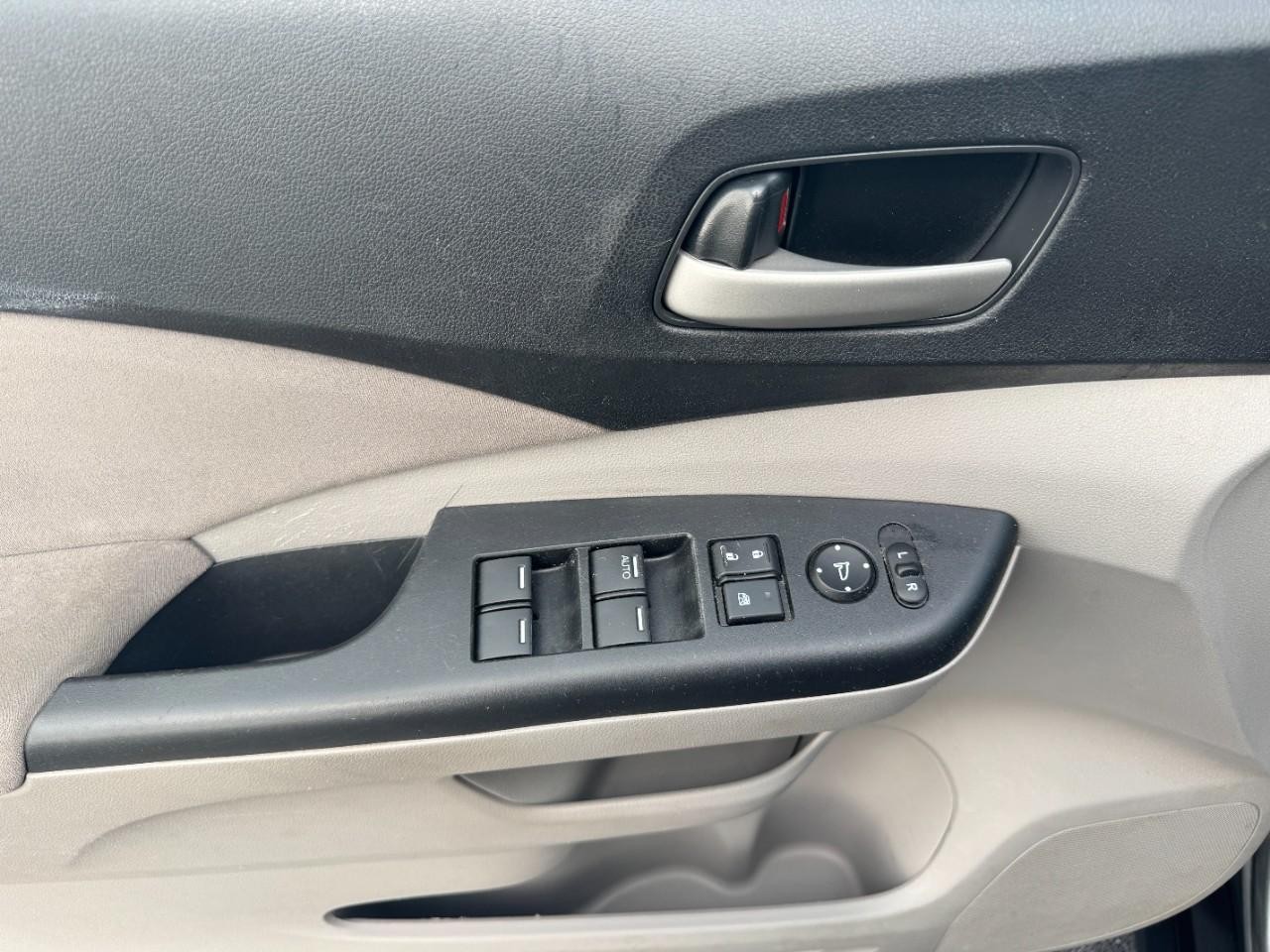 Honda CR-V Vehicle Full-screen Gallery Image 17