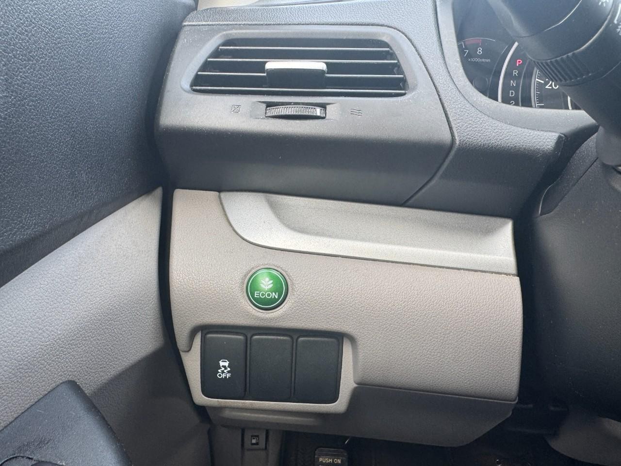 Honda CR-V Vehicle Full-screen Gallery Image 22