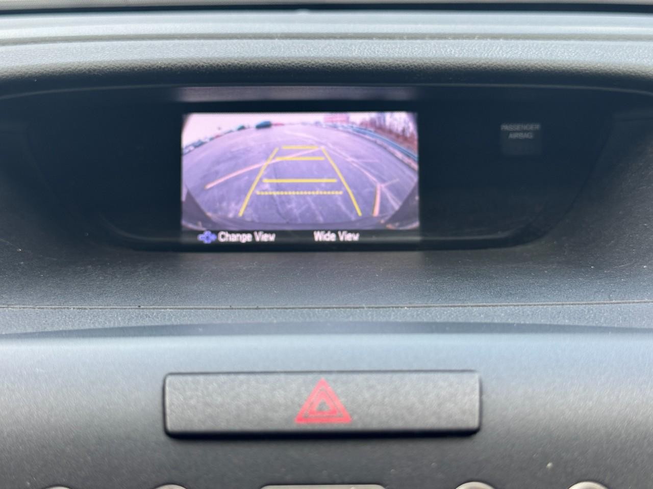 Honda CR-V Vehicle Full-screen Gallery Image 23