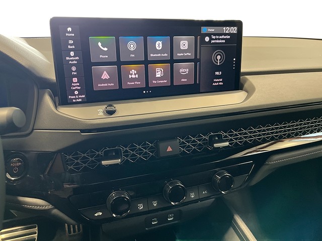 Honda Accord Hybrid Vehicle Full-screen Gallery Image 18