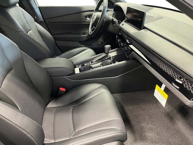 Honda Accord Hybrid Vehicle Full-screen Gallery Image 26