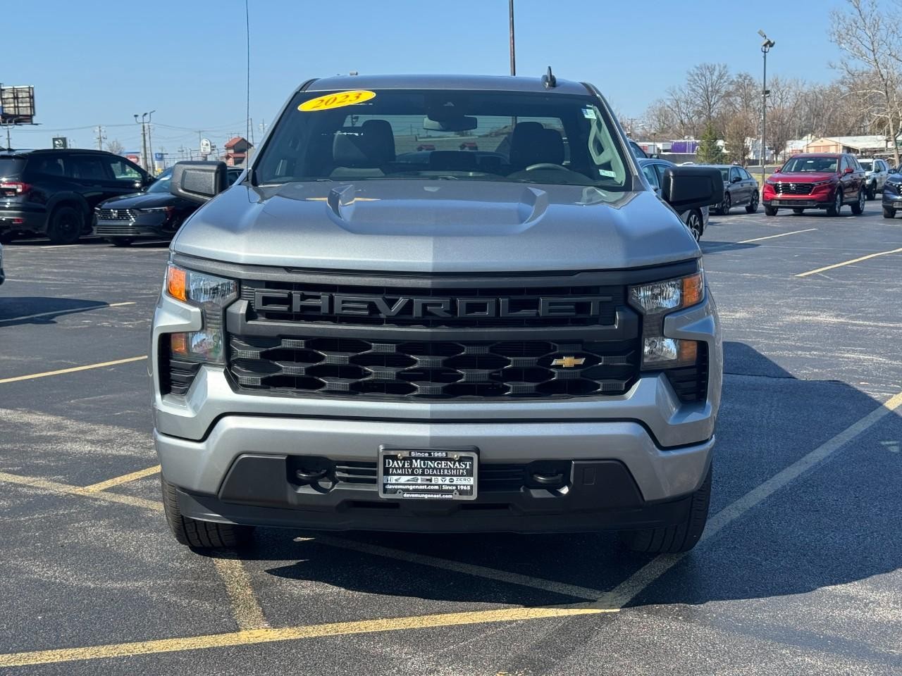 Chevrolet Silverado 1500 Vehicle Full-screen Gallery Image 09