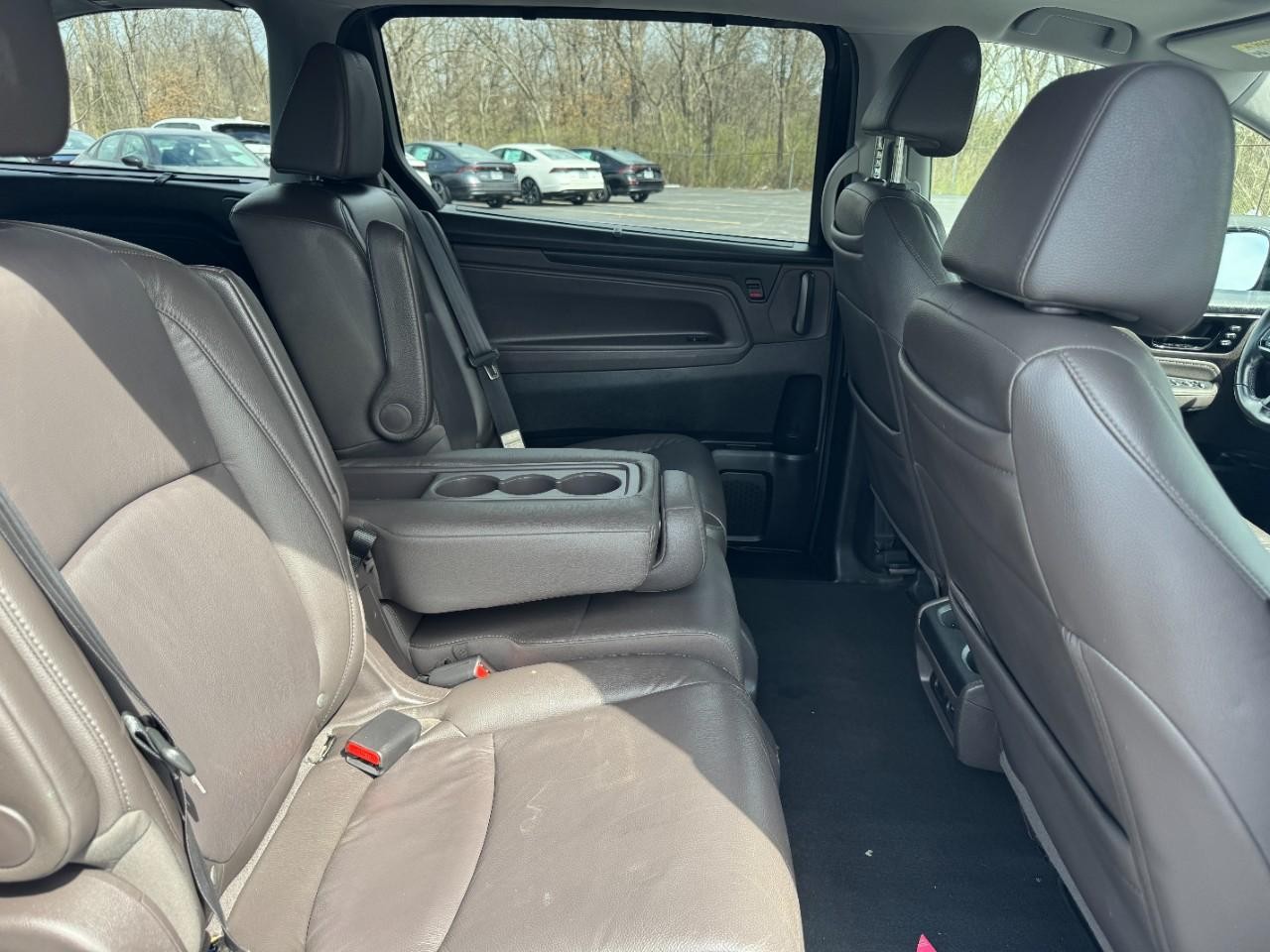 Honda Odyssey Vehicle Full-screen Gallery Image 09