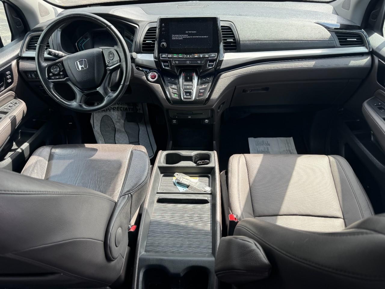 Honda Odyssey Vehicle Full-screen Gallery Image 11