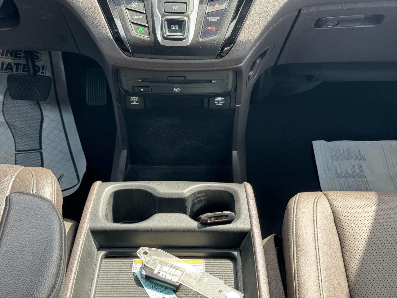 Honda Odyssey Vehicle Full-screen Gallery Image 14