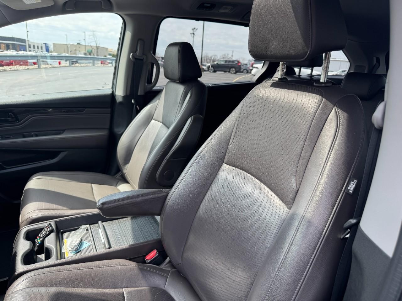 Honda Odyssey Vehicle Full-screen Gallery Image 19