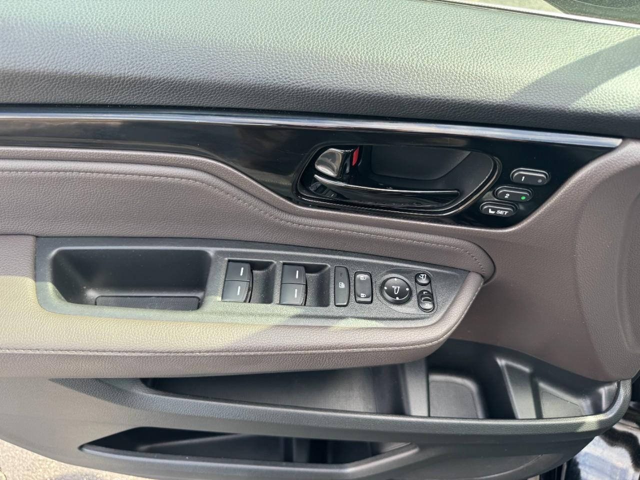 Honda Odyssey Vehicle Full-screen Gallery Image 21