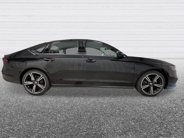 Honda Accord Sedan Vehicle Full-screen Gallery Image 08