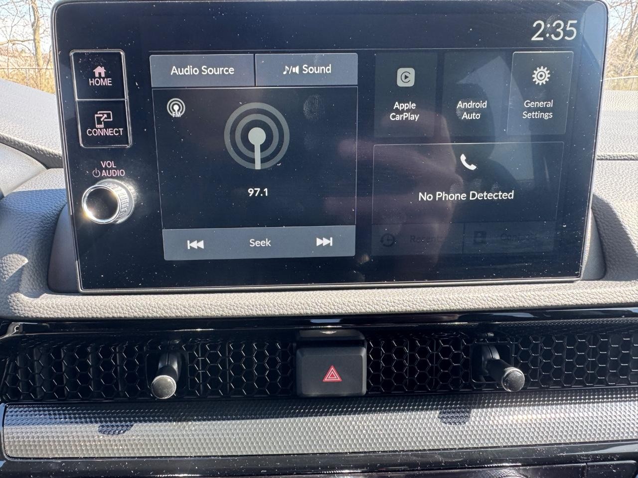 Honda CR-V Vehicle Full-screen Gallery Image 27