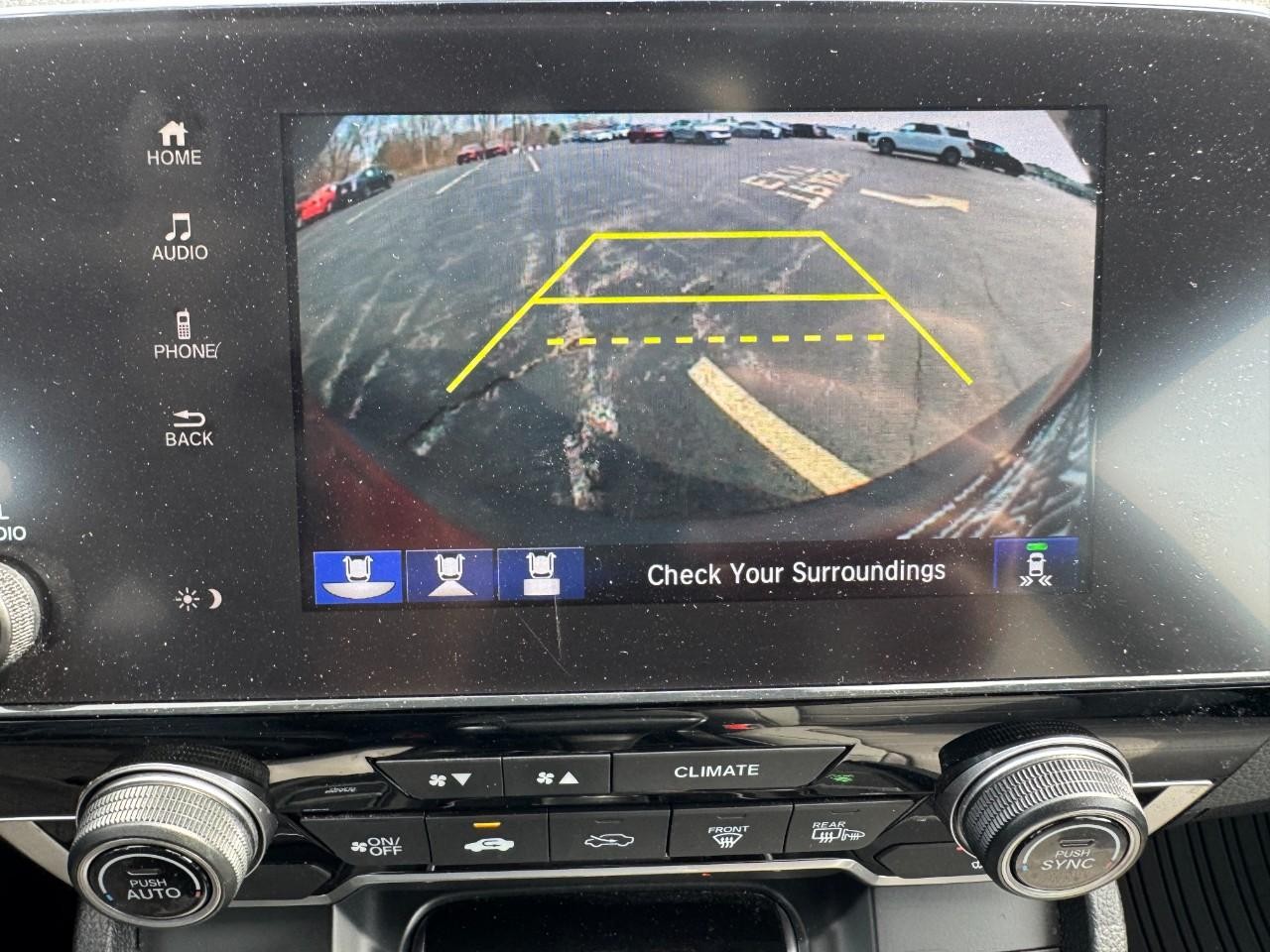 Honda CR-V Vehicle Full-screen Gallery Image 22