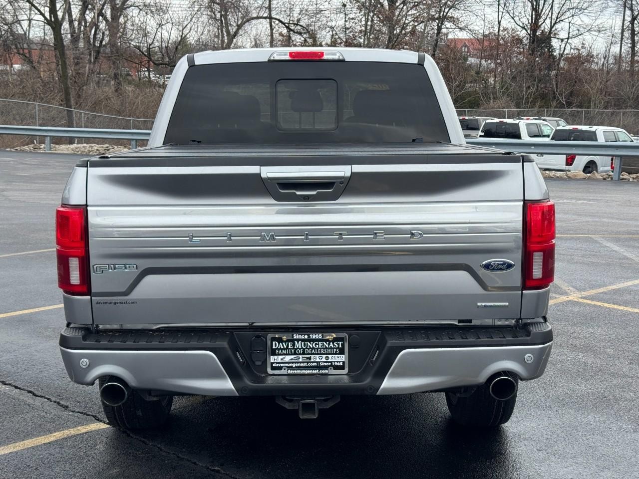 Ford F-150 Vehicle Full-screen Gallery Image 05