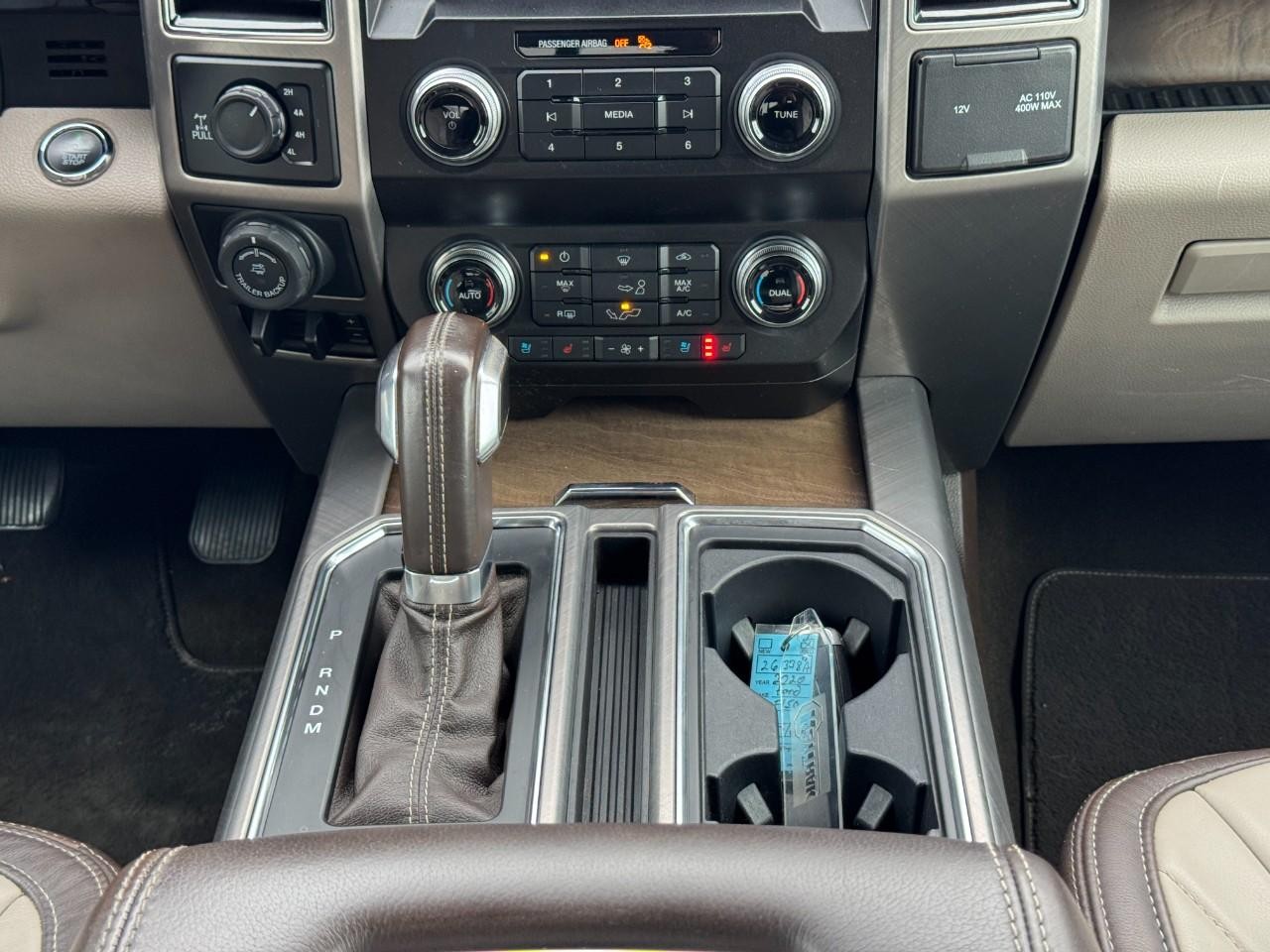 Ford F-150 Vehicle Full-screen Gallery Image 14