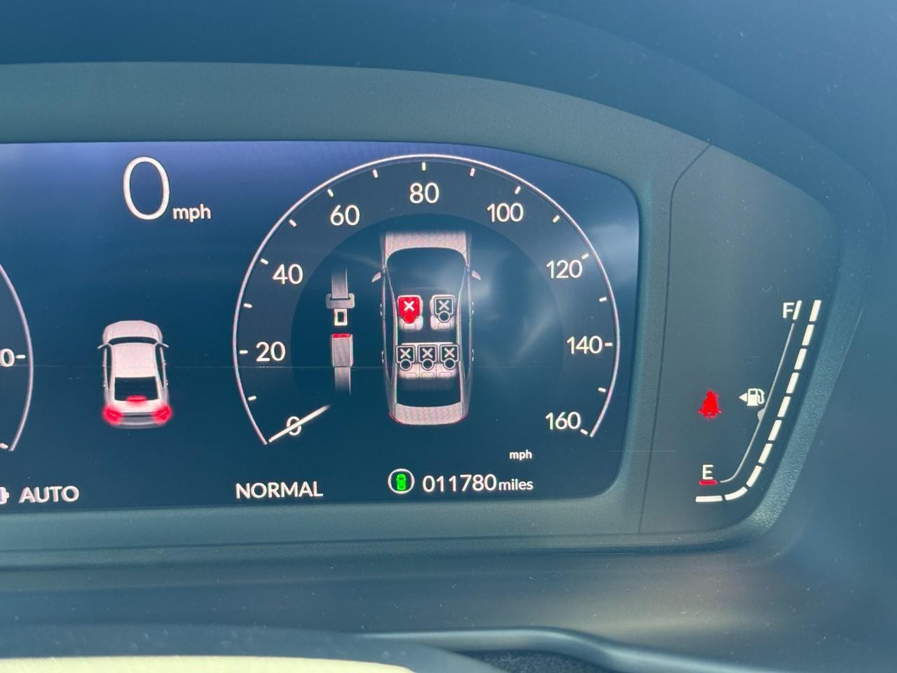 Honda Accord Hybrid Vehicle Full-screen Gallery Image 22