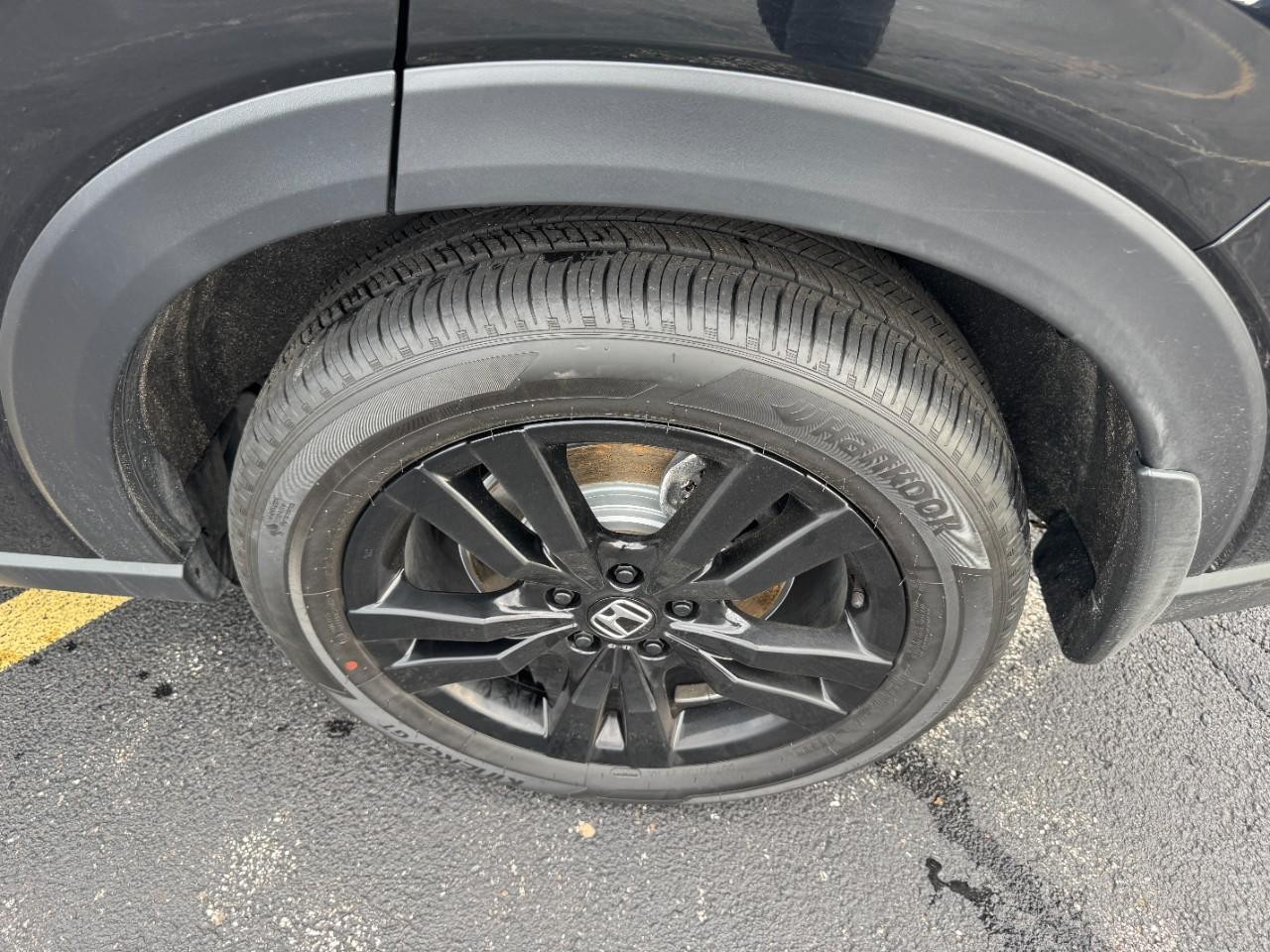 Honda HR-V Vehicle Full-screen Gallery Image 07