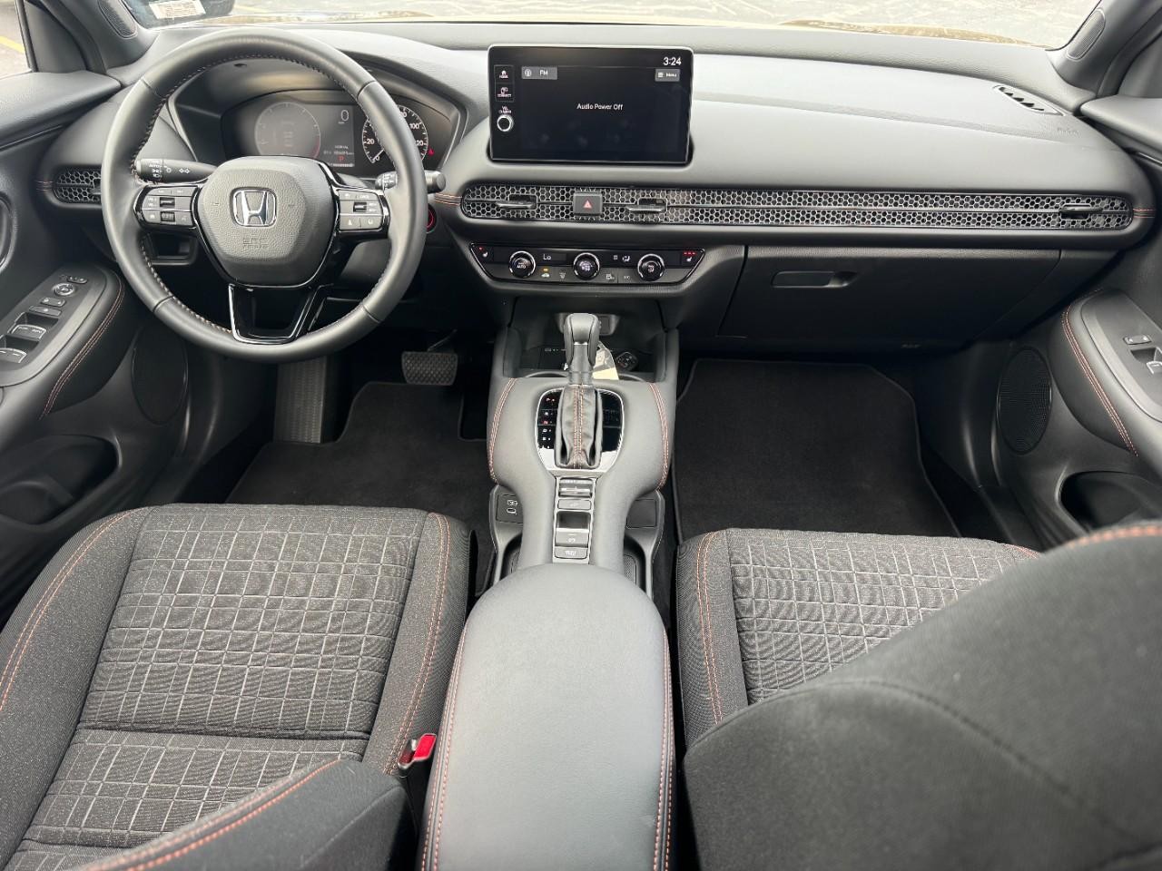 Honda HR-V Vehicle Full-screen Gallery Image 11