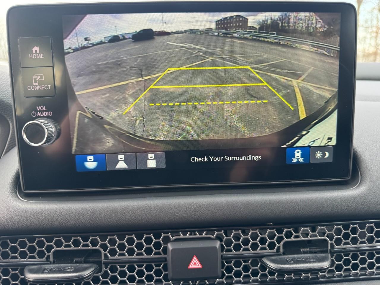 Honda HR-V Vehicle Full-screen Gallery Image 22