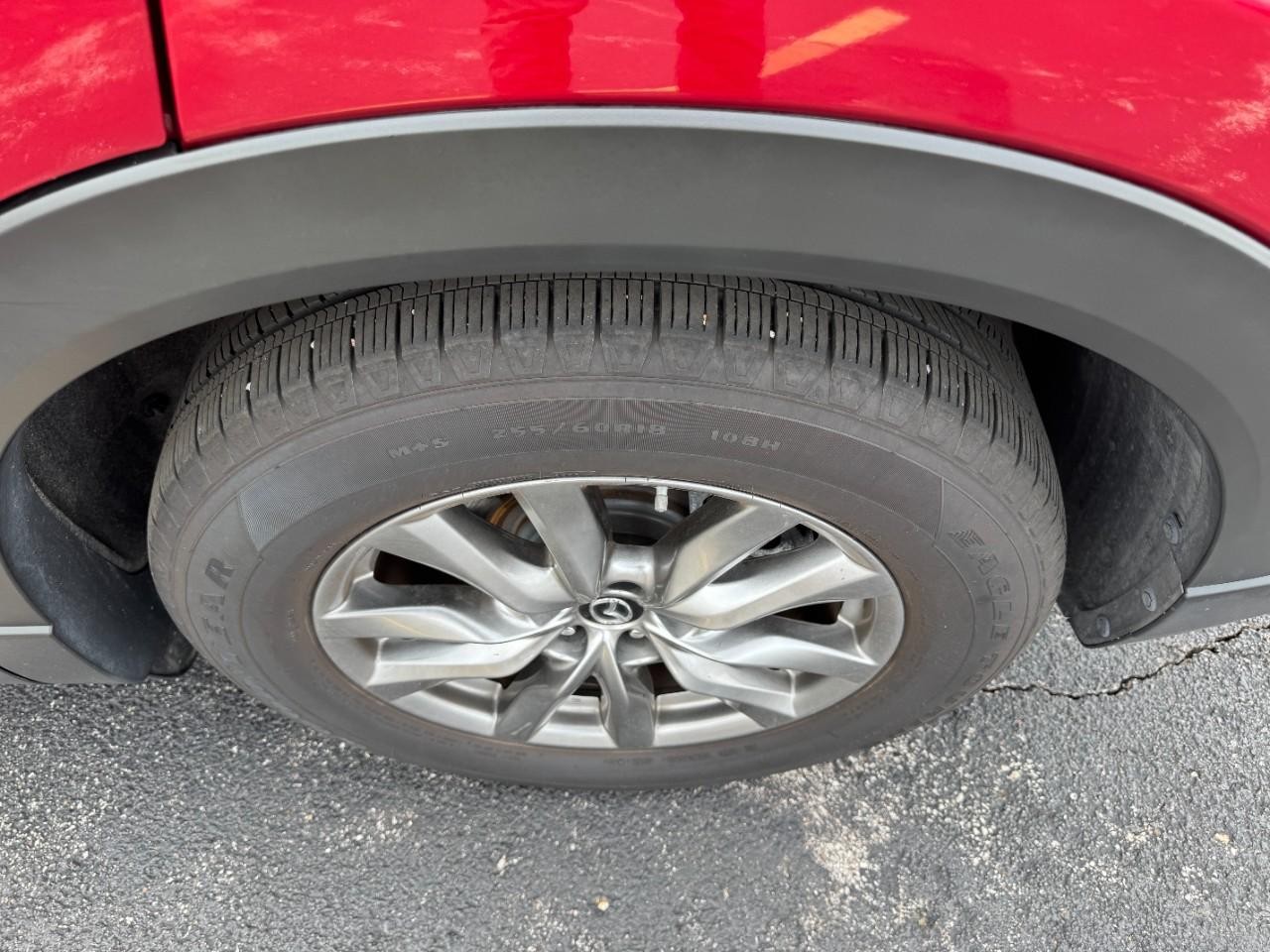 Mazda CX-9 Vehicle Full-screen Gallery Image 07