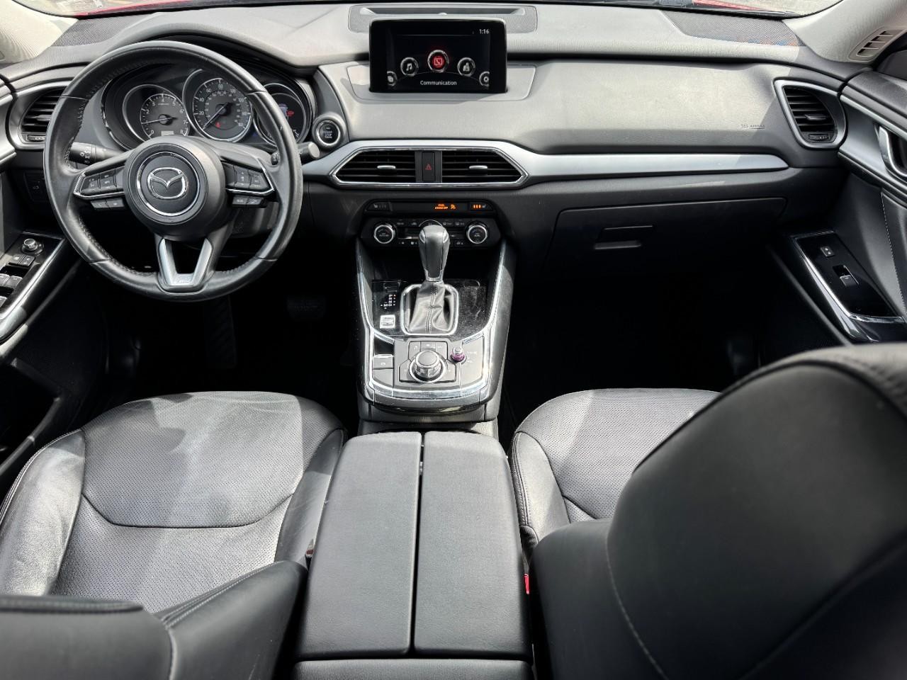 Mazda CX-9 Vehicle Full-screen Gallery Image 13