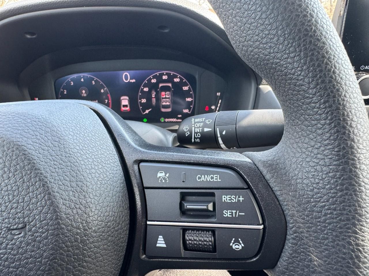 Honda Accord Sedan Vehicle Full-screen Gallery Image 19