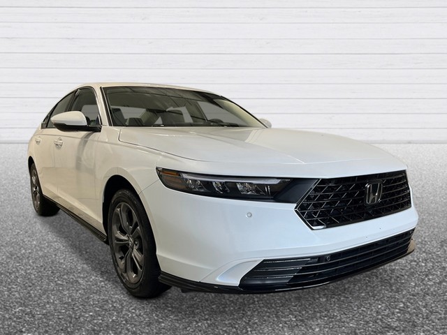 Honda Accord Hybrid Vehicle Full-screen Gallery Image 10