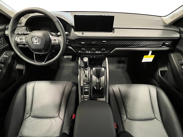 Honda Accord Hybrid Vehicle Full-screen Gallery Image 26