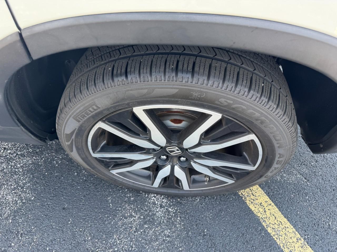 Honda Pilot Vehicle Full-screen Gallery Image 07