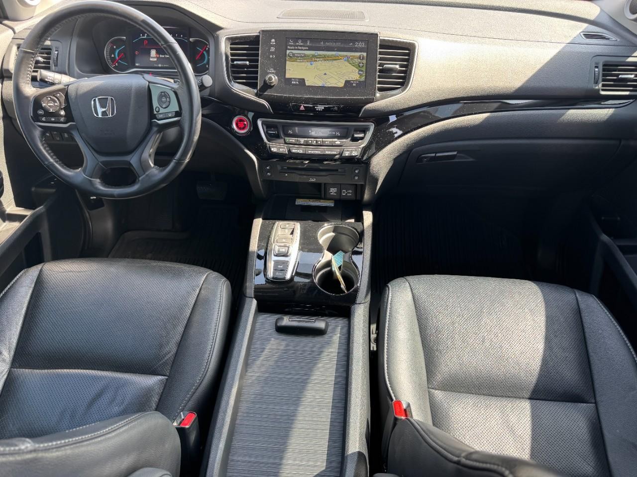 Honda Pilot Vehicle Full-screen Gallery Image 12