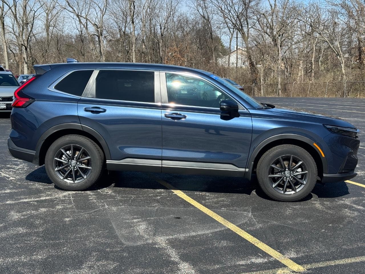 Honda CR-V Vehicle Full-screen Gallery Image 06