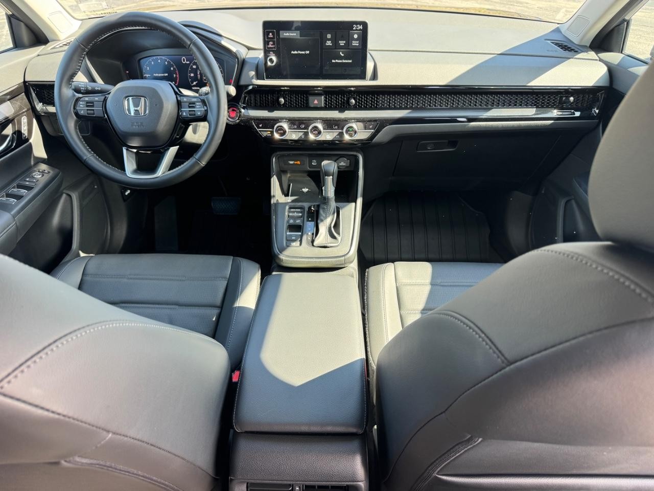 Honda CR-V Vehicle Full-screen Gallery Image 15