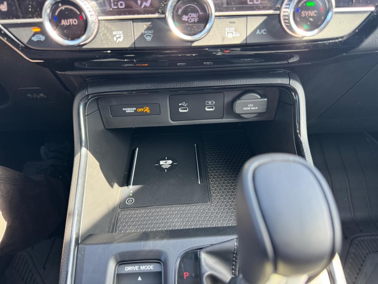 Honda CR-V Vehicle Full-screen Gallery Image 30