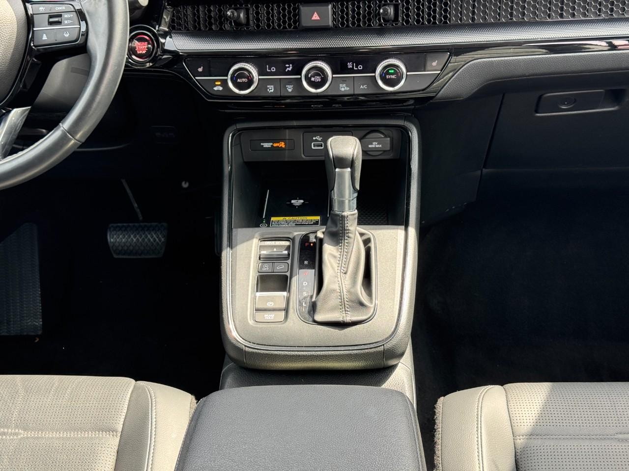 Honda CR-V Vehicle Full-screen Gallery Image 14