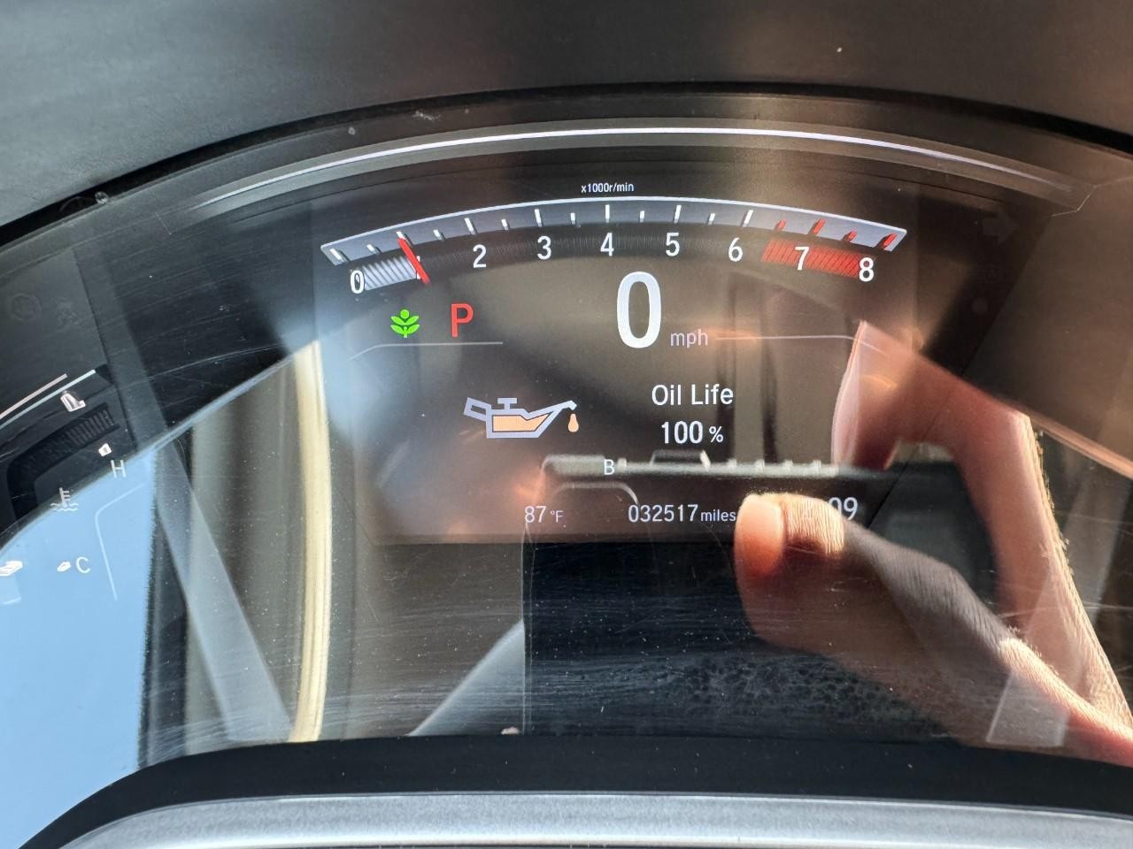 Honda CR-V Vehicle Full-screen Gallery Image 23