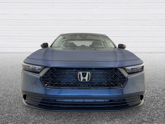 Honda Accord Sedan Vehicle Full-screen Gallery Image 10